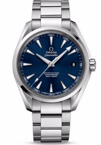 As one of the most representative watches, this fake Omega watch adopted the iconic blue teak dial, showing the sporty and well-matched style.