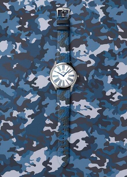 The blue camouflage strap adds a sporty style to the Omega De Ville.